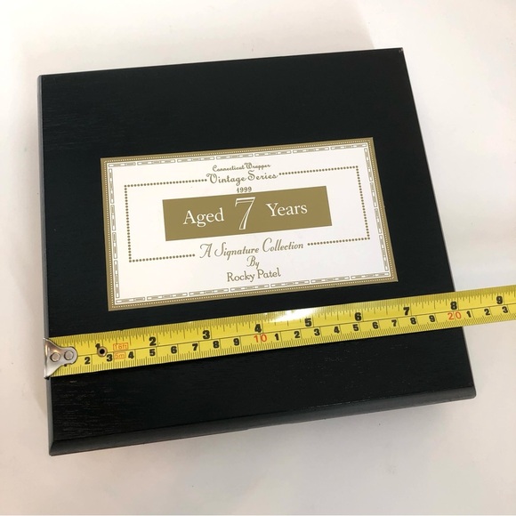 Rocky Patel Churchill Black Wooden Cigar Box - Picture 9 of 14